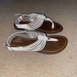 New Women’s sandals.  Size 6.